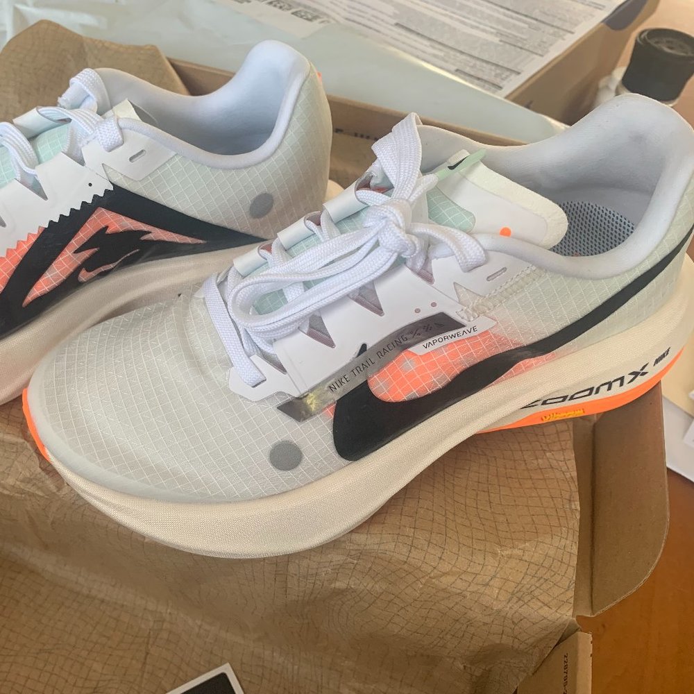 Nike UltraFly Trail Running Shoes Womens 7 Sneakers Brand New In Box New Release